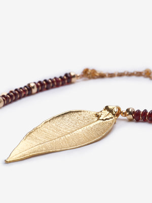 Gold Leaf Amor de Madre Gold Red Garnet Necklace